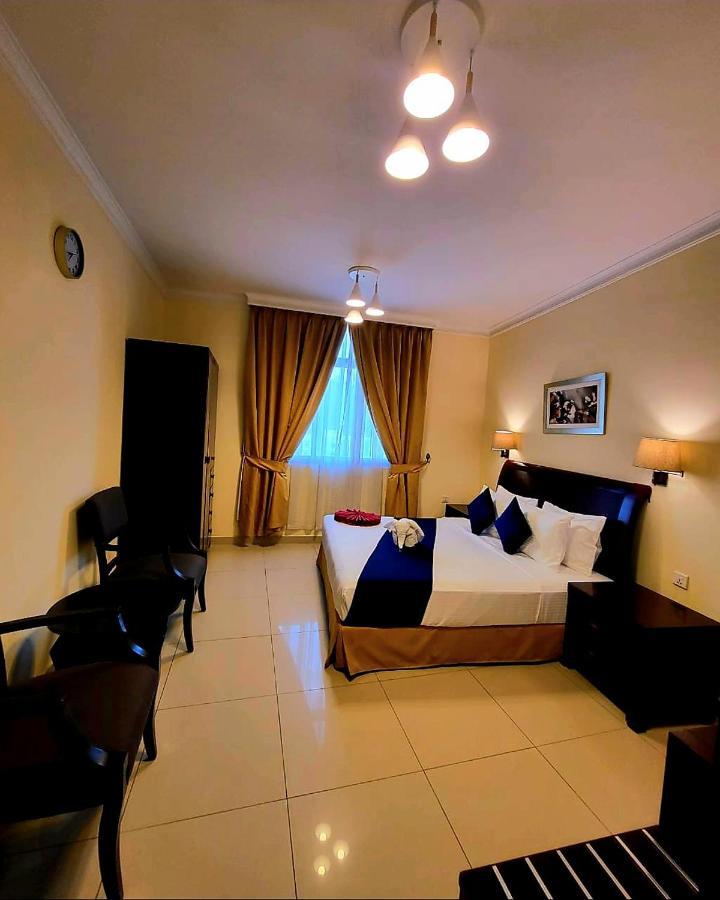 Hotel Crown Palace 4*
